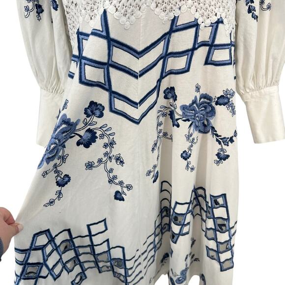 ASOS Curve White and Blue Maxi Dress - Picture 7 of 16